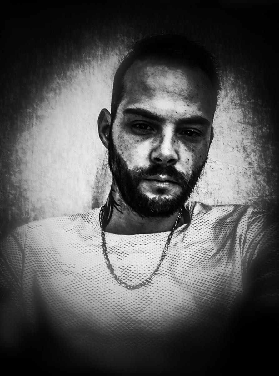 Profil de Fayez